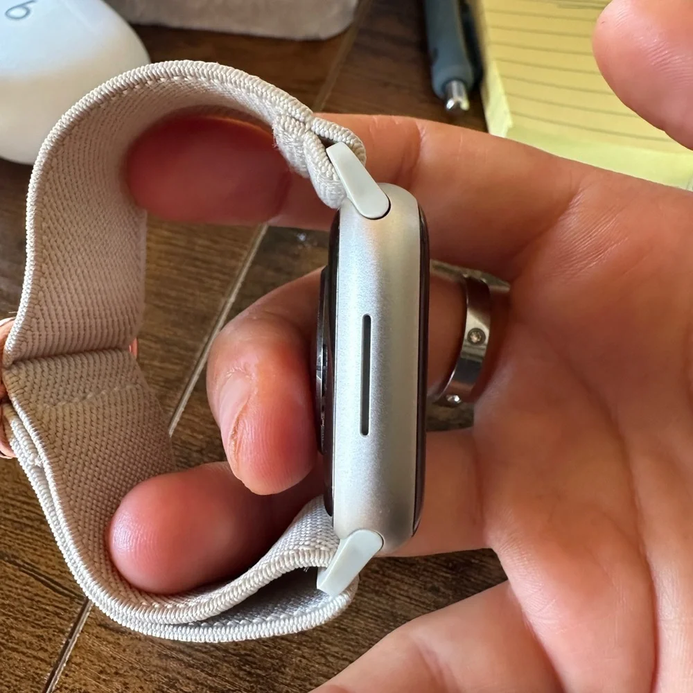 Apple Watch Series 8 starlight 41